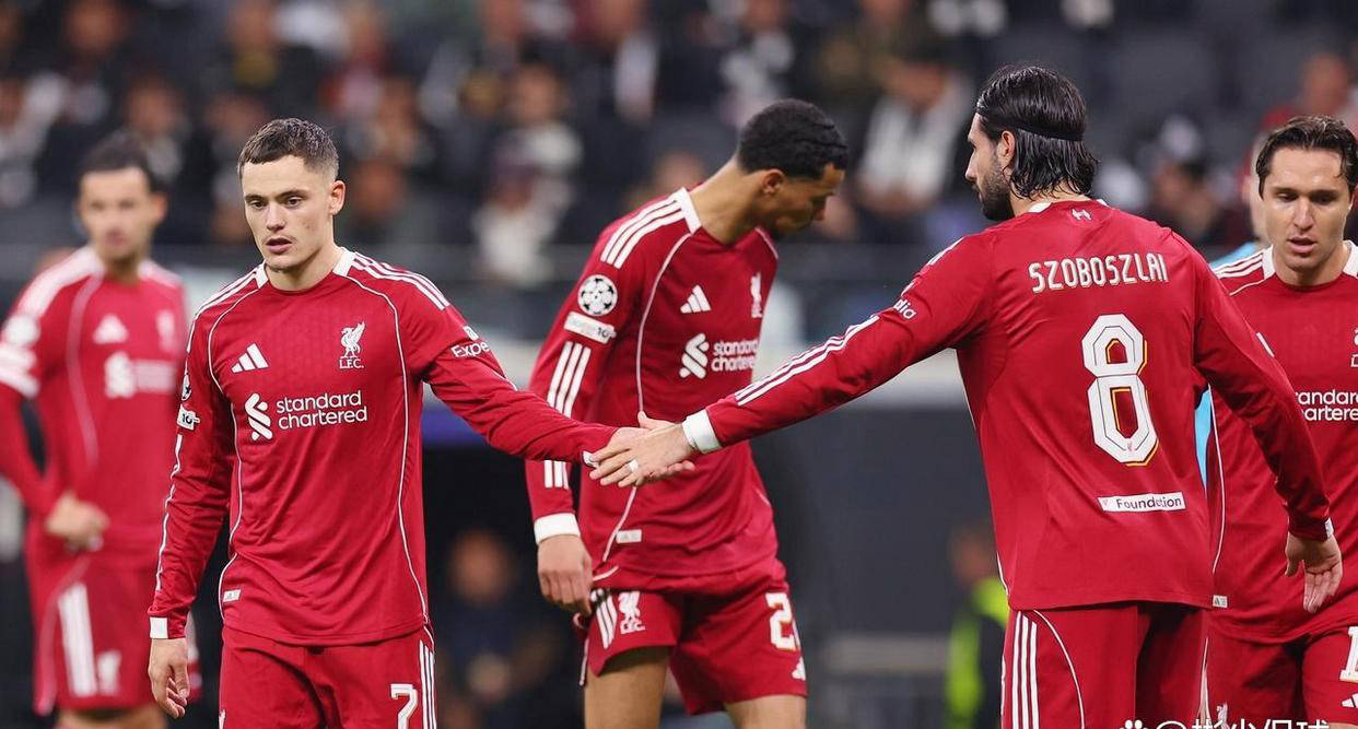 利物浦新星维尔茨亮相争议！萨拉赫射门踢空门失佳机